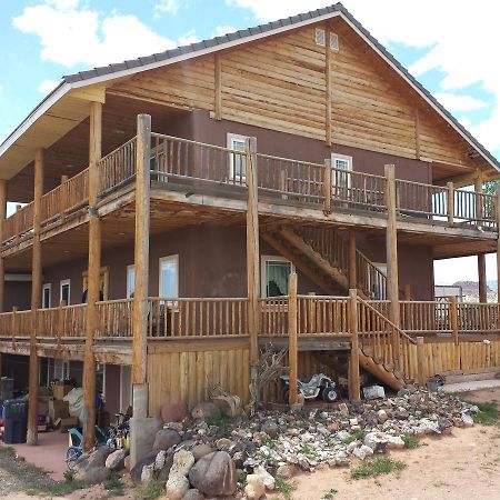 Sunlit Oasis Bed & Breakfast Notom ภายนอก รูปภาพ