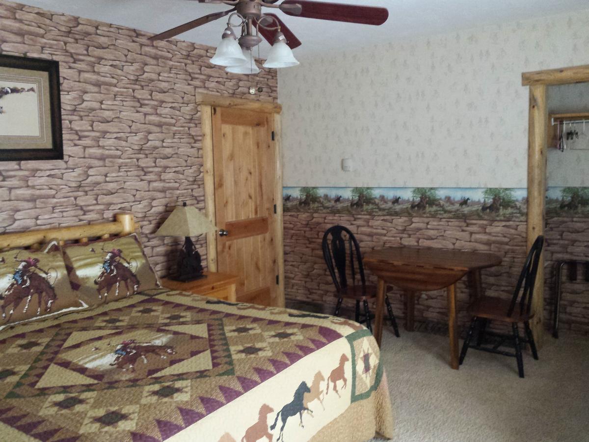 Sunlit Oasis Bed & Breakfast Notom ภายนอก รูปภาพ